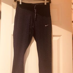 Nike purple and black capri leggings